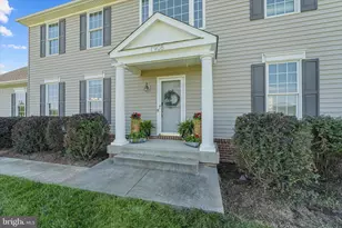 11908 Stonehouse View Ct, Lovettsville, VA 20180 - Photo 4