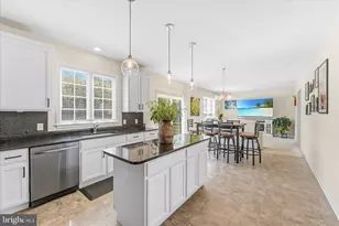 11908 Stonehouse View Ct, Lovettsville, VA 20180 - Photo 8