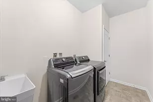 11908 Stonehouse View Ct, Lovettsville, VA 20180 - Photo 20