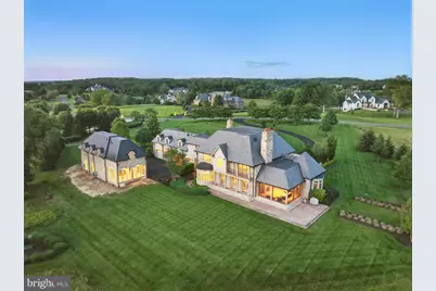 22805 Creighton Farms Drive, Leesburg, VA 20175 - Photo 8