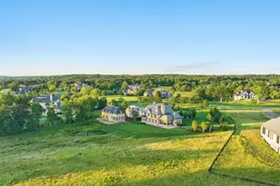22805 Creighton Farms Dr, Leesburg, VA 20175 - Photo 6
