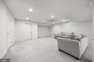 42583 Pelican Dr, Chantilly, VA 20152 - Photo 38