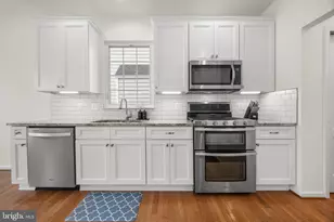 42583 Pelican Dr, Chantilly, VA 20152 - Photo 4