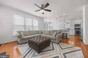 42583 Pelican Dr, Chantilly, VA 20152 - Photo 14