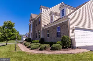 42093 Lochiel Ln, Leesburg, VA 20176 - Photo 4