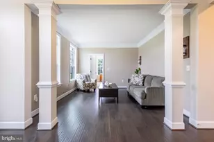 42093 Lochiel Ln, Leesburg, VA 20176 - Photo 8