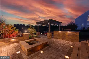 42093 Lochiel Ln, Leesburg, VA 20176 - Photo 2
