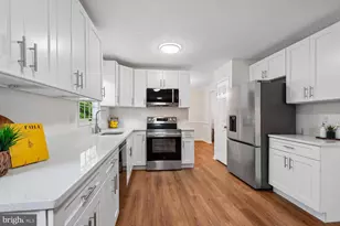 113 Sue Ann Ct, Sterling, VA 20164 - Photo 26