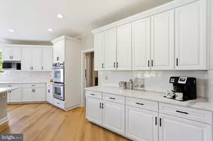 20441 Crimson Pl, Leesburg, VA 20175 - Photo 32