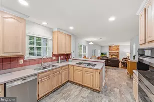43932 Tavern Dr, Ashburn, VA 20147 - Photo 12