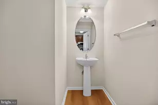 24690 Byrne Meadow Square, Aldie, VA 20105 - Photo 18