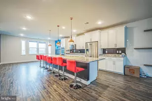44764 Tiverton Sq, Ashburn, VA 20147 - Photo 2