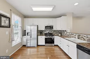 42798 Sykes Terrace, Chantilly, VA 20152 - Photo 2
