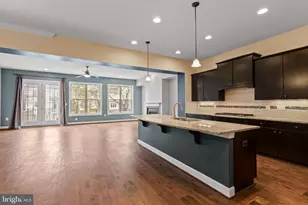 42554 Dreamweaver Dr, Brambleton, VA 20148 - Photo 2