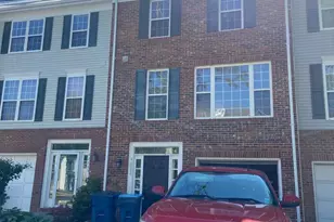42888 Golf View Dr, Chantilly, VA 20152 - Photo 1