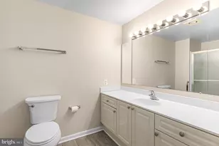 19355 Cypress Ridge Terrace, Leesburg, VA 20176 - Photo 18
