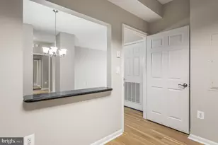 19355 Cypress Ridge Terrace, Leesburg, VA 20176 - Photo 14