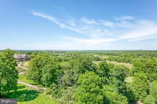 19355 Cypress Ridge Terrace, Leesburg, VA 20176 - Photo 28