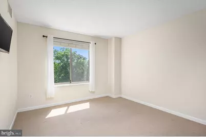 19385 Cypress Ridge Terrace #519, Leesburg, VA 20176 - Photo 16