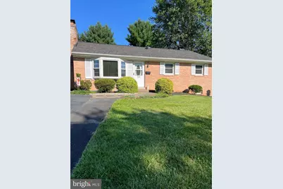 313 Valley View Avenue SW, Leesburg, VA 20175 - Photo 1