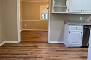 313 Valley View Ave SW, Leesburg, VA 20175 - Photo 4