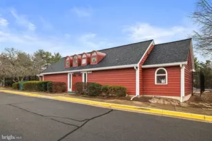 100 Westwick Ct, Sterling, VA 20165 - Photo 20