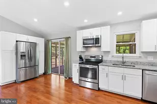 13 Red Wing Ct, Sterling, VA 20164 - Photo 4