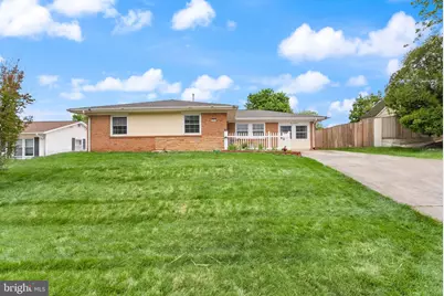 514 W Nettle Tree Road, Sterling, VA 20164 - Photo 2