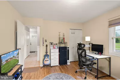 514 W Nettle Tree Road, Sterling, VA 20164 - Photo 32
