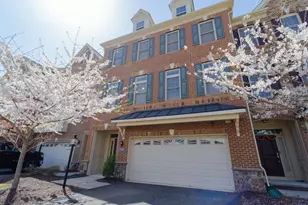 22595 Windsor Locks Square, Ashburn, VA 20148 - Photo 4