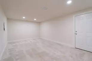 22595 Windsor Locks Square, Ashburn, VA 20148 - Photo 28