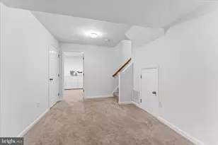 166 Shirley Square SE, Leesburg, VA 20175 - Photo 34