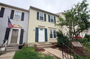945 Holborn Ct, Sterling, VA 20164 - Photo 1