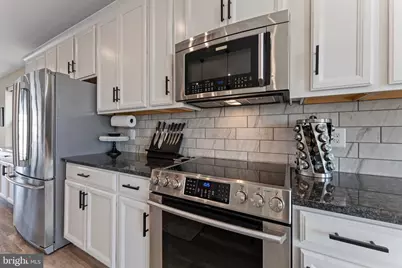 304 Petite Sirah Terrace SE, Leesburg, VA 20175 - Photo 12