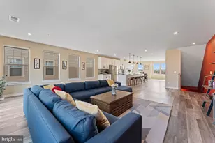 304 Petite Sirah Terrace SE, Leesburg, VA 20175 - Photo 8