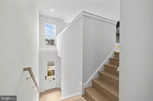 42116 Waltz Ter, Ashburn, VA 20148 - Photo 6