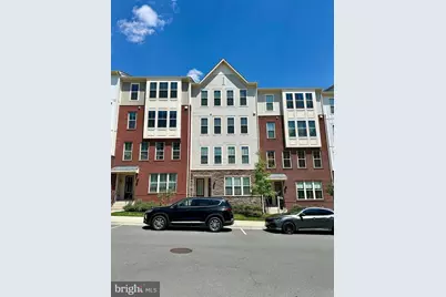 916 California Drive NE, Leesburg, VA 20176 - Photo 2