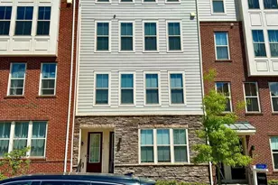 916 California Dr NE, Leesburg, VA 20176 - Photo 1