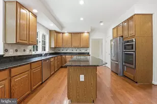 1414 Hague Dr SW, Leesburg, VA 20175 - Photo 18