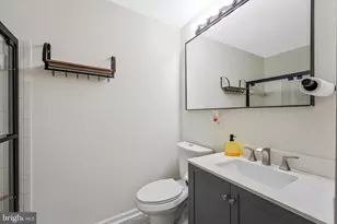 43404 Sperrin Ct, Ashburn, VA 20147 - Photo 26