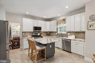821 Santmyer Dr SE, Leesburg, VA 20175 - Photo 8