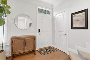 402 Haupt Square SE, Leesburg, VA 20175 - Photo 4