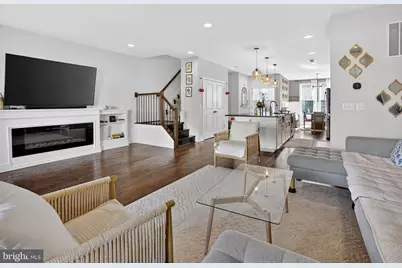 23065 Cottonwillow Square, Brambleton, VA 20148 - Photo 8