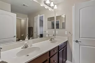 19446 Coppermine Sq, Leesburg, VA 20176 - Photo 24