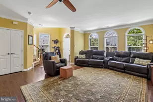 19446 Coppermine Sq, Leesburg, VA 20176 - Photo 4
