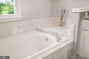 21740 Kings Crossing Terrace, Ashburn, VA 20147 - Photo 26