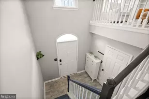 21740 Kings Crossing Terrace, Ashburn, VA 20147 - Photo 4