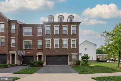 42230 Castle Ridge Square, Brambleton, VA 20148 - Photo 2
