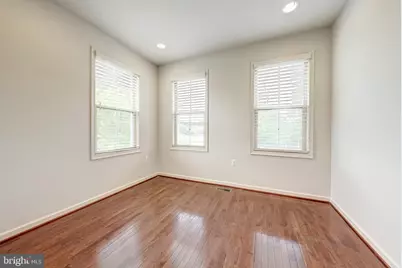 42230 Castle Ridge Square, Brambleton, VA 20148 - Photo 10