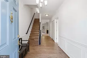 43253 Chokeberry Square, Ashburn, VA 20147 - Photo 2